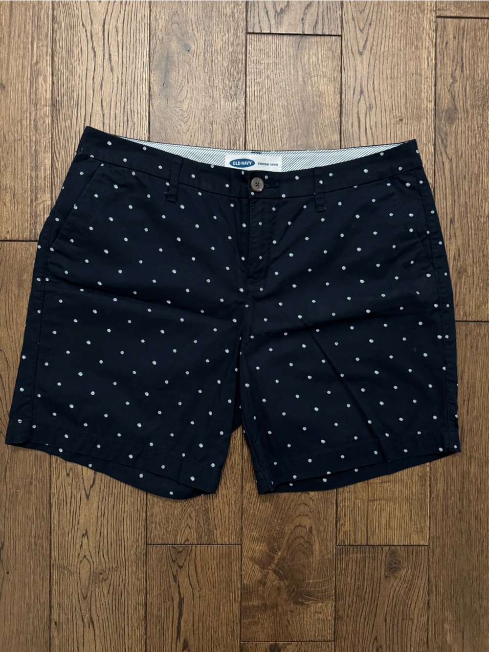 Old Navy Navy and White Polka Dot Shorts 7” Inseam